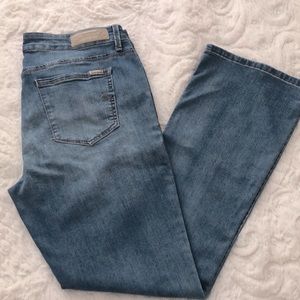 NWOT Seven7 Bootcut Jeans w/Zipper Detail
